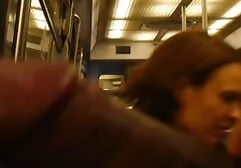 A fiatal nő egy szenvedélyes, erős gazember karmai között volt, kihúzott a hajamból, és péniszeket szex videok anya nyomott a számba. Aztán a férfi elhagyta őt, majdnem orosz lányt a hüvelyben. A gyermek, aki megpróbálja élvezni a gonosz szeretőjét, proaktívan megváltoztatja a szexuális pozíciókat. Végül, ez a fickó teszi a sok cum modellek szája.