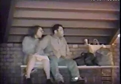 A pornográfia a film szerint megy a klubba, mint egy kurva, hozza a gyerekeket a társaságba, a személy pedig a játék után kezd szexelni velük. A harag nyögése anyos sex videok keményen hangzott. A szexbe ugrálni egy idegennel egy igazi butaság, zümmögés, és kész.