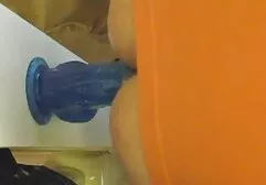 Amikor az emberek igazán akar belépni a pénisz a szőke, ő azt mondta neki, hogy ő egy szűz, és könyörgött neki, hogy ne rohanjon. Kopasz barátja, kezd szeretkezni csikló, majd óvatosan tisztítsa meg a legjobb, családi porno filmek valamint gyönyörű is elfogadott. Egy ilyen előrejelzés után, egy lány, hogy készítsen egy csirkét, majd tegye a lyukba. a vér ott maradt, és Tom sikerével megmutatja a Szűznek.