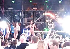 Elkezdett ugrani. Ő baszik a melleit egy kicsit, majd teljesen ráncos vagina. Boldog, szép, folyó és folyó. anyat basza Növelje a sebességet, teljesen megsemmisült, végül.