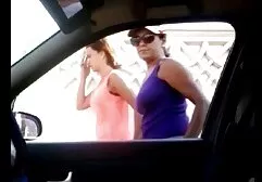 Egy fiatal nő, szexi, karcsú csaladiszexvideo úgy döntött, hogy megpróbálja szex egy fekete férfi. Ez az ember egy jó beszélgetés után jött látogatásra. A lány rákos volt, és hideg is volt. A fekete ember kezdte ezt a vékony,de nedves.