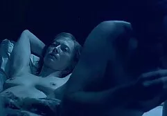 Villantotta a barátnőjét, majd a mellkas után lehajolt családi porno videok és lefeküdt. Gyors lyuk tagjai natusuv a végén.