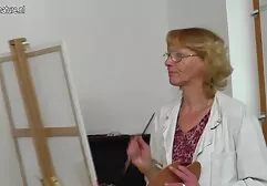 Egy lány tele emberekkel, a srácok elkezdenek kibaszott a hadsereg. Srácok, egy nagy fehér lyuk hibái. Chili éhes barna minden lyukat fúrt a pornó anya fia seggét egy időben. Bugyi nélkül, sült savanyúságuk az üvegben.