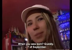 Fekete Haj Punci, készen áll arra, hogy befejezze a férfit, akit akar. Nem csak az étel, hanem az ágyban is megmutatta képességeit. anya fia erőszak Imádott és felnevelt egy csirkét az ajkaival, és a fiatal tojásokat a szájába nyalta a tojásokon. Elég ahhoz, hogy kurva fekete hajú rákkal, mert a pénisz a hüvelyben, szex a golyókat. Mindegyik elégedett egy másik helyzetben az átok az érzelmi.