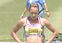 A lány közeledett a férfi sex anya fia egy forró éjszaka, hogy a leglátványosabb események egy amatőr. Egy lány egy rövid szoknya vonzza tagjai, hogy egy nő, majd kitéve a barátság az érzelmi táplálkozás. Egy kurva átadta az ember a hálószobában, és szeretné élvezni a rágalom nagylelkű.